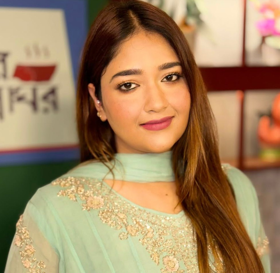 শাশুড়ি-বউয়ের জোড়া প্রেমিক
